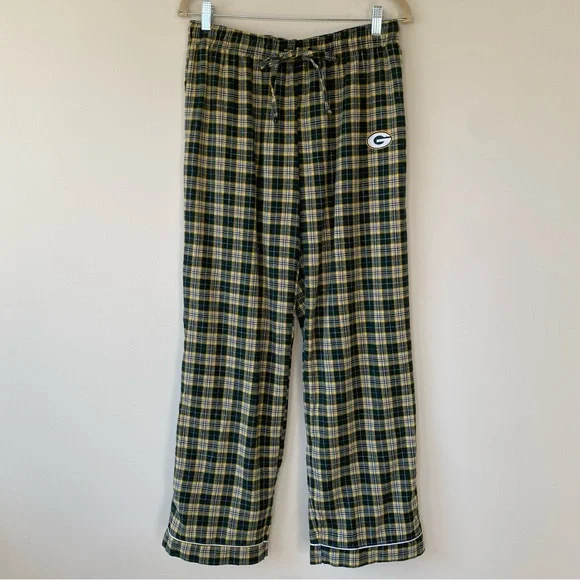 Like NEW NFL Green Bay Packers Plaid Flannel Pajama Set - Button Down Top & Pant